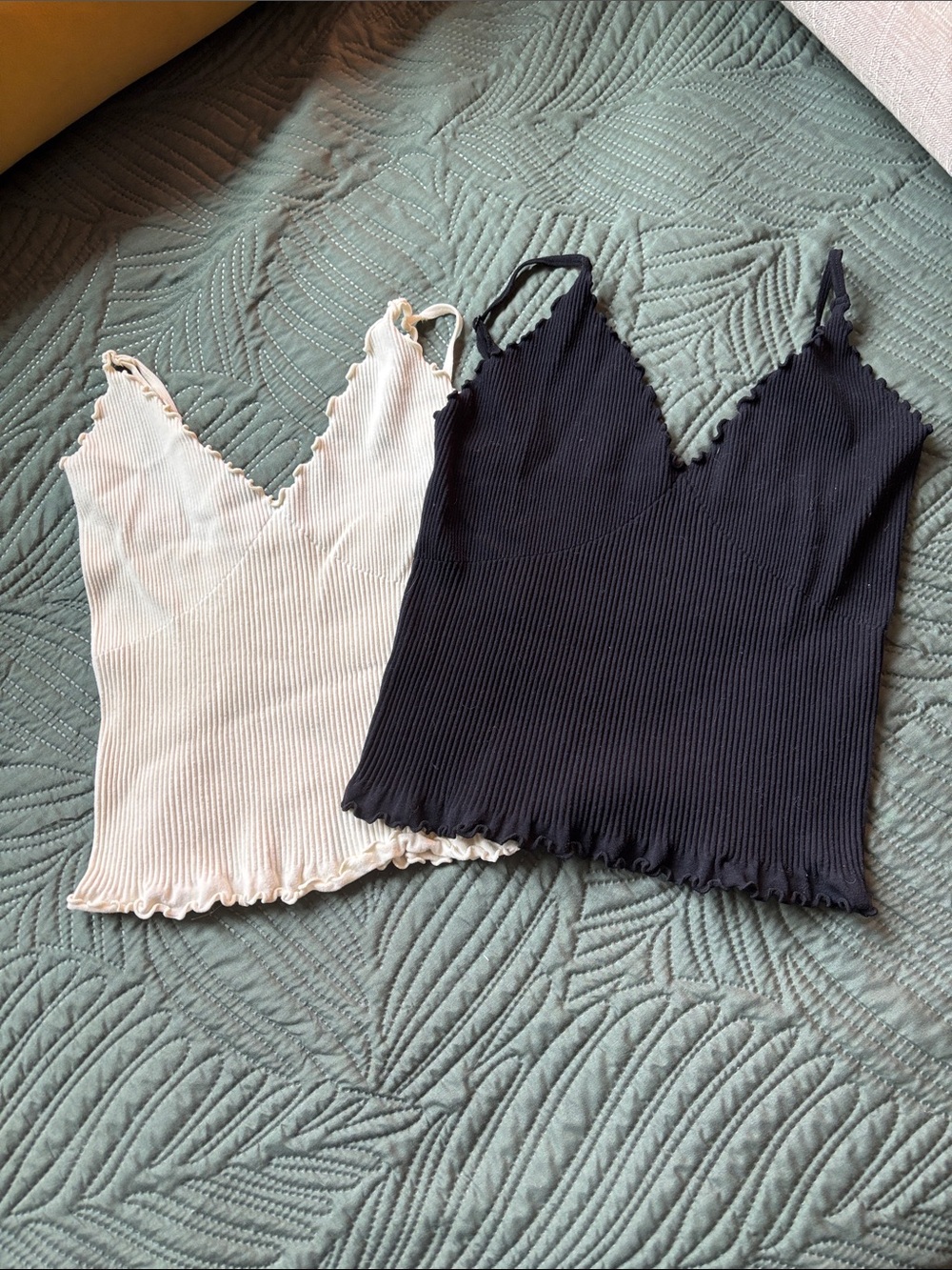 Ribbed V-Neck Lettuce-Edge Cami in Black and Cream Bundle